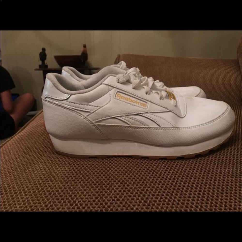 Classic Reebok sneakers - Picture 2 of 4